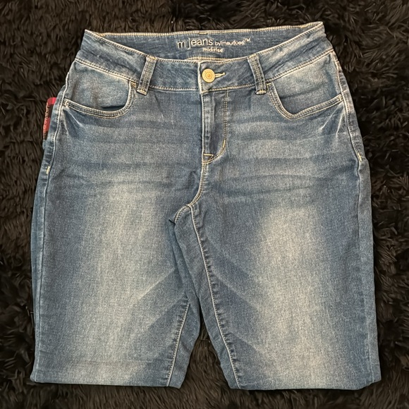 Maurices Blue Jeans with Red Plaid Accents - Picture 8 of 12